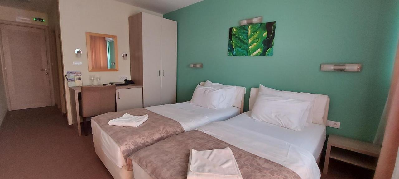Hotel Livade Τσάτσακ Εξωτερικό φωτογραφία