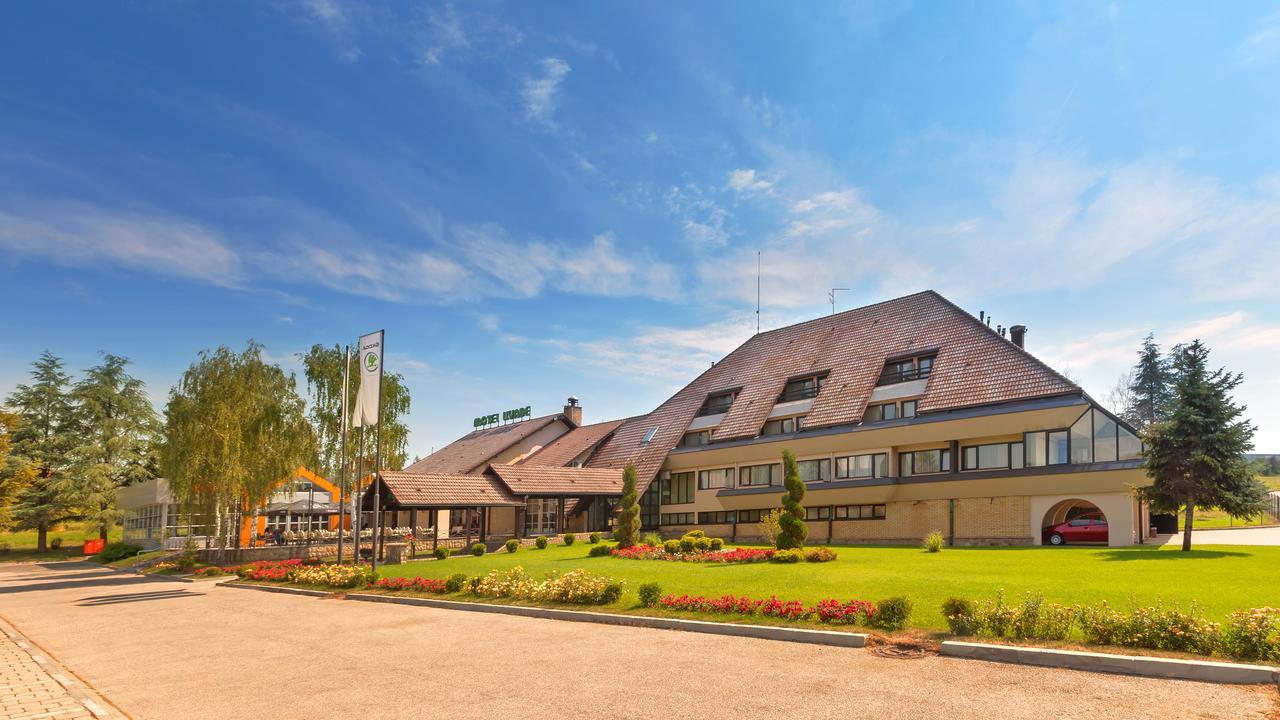 Hotel Livade Τσάτσακ Εξωτερικό φωτογραφία