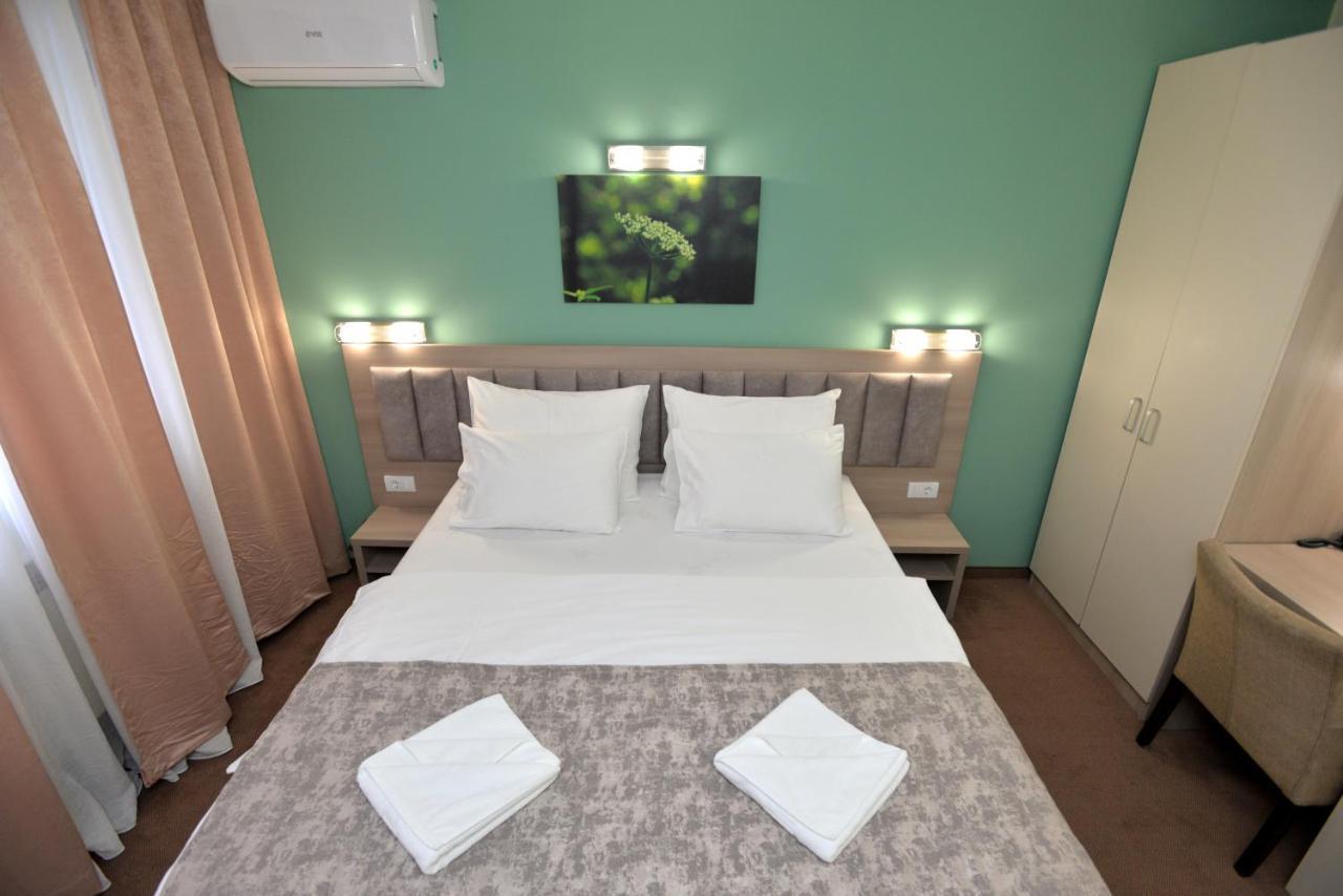 Hotel Livade Τσάτσακ Εξωτερικό φωτογραφία