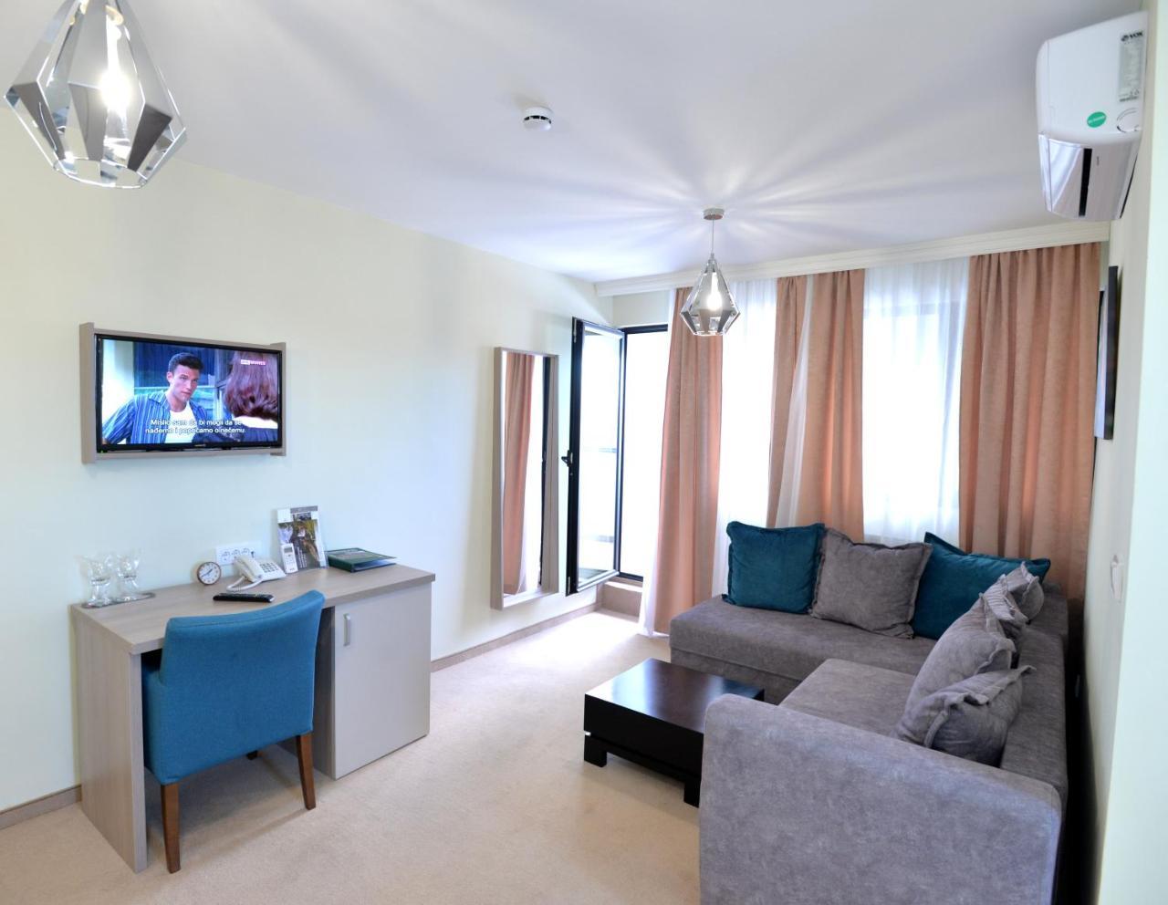 Hotel Livade Τσάτσακ Εξωτερικό φωτογραφία