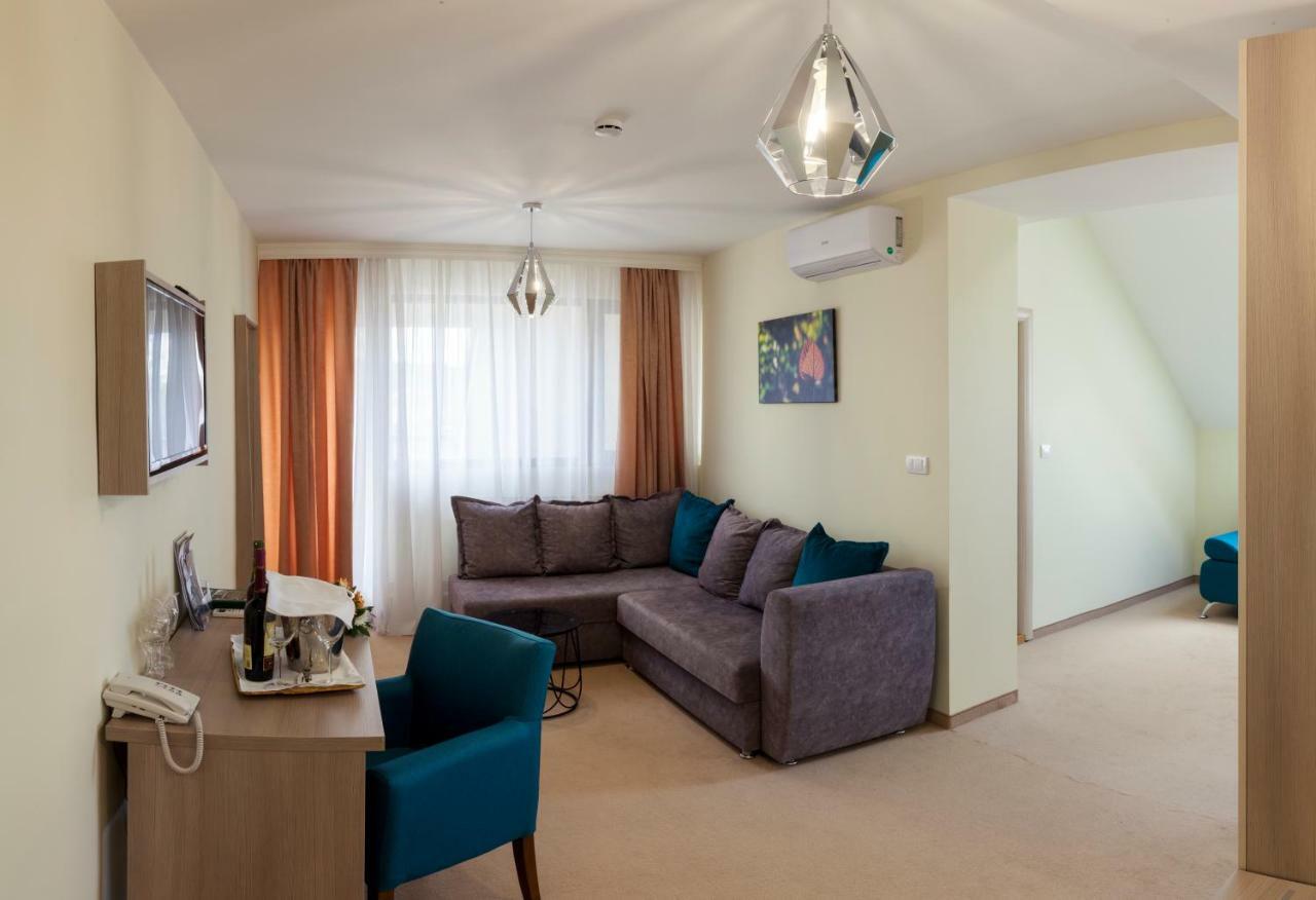 Hotel Livade Τσάτσακ Εξωτερικό φωτογραφία