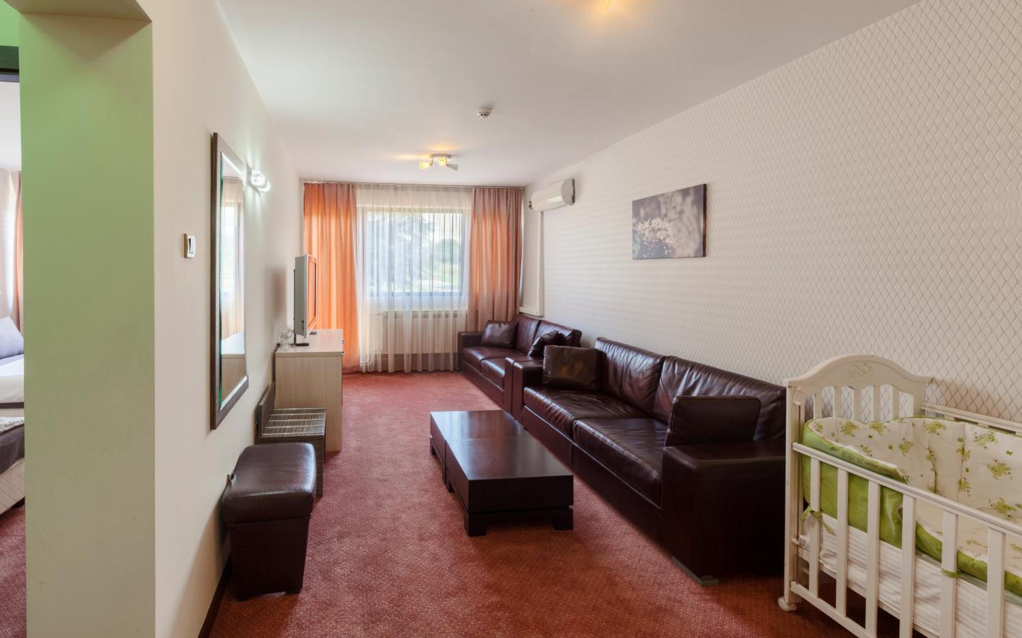 Hotel Livade Τσάτσακ Εξωτερικό φωτογραφία