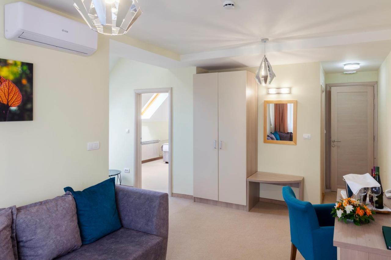Hotel Livade Τσάτσακ Εξωτερικό φωτογραφία