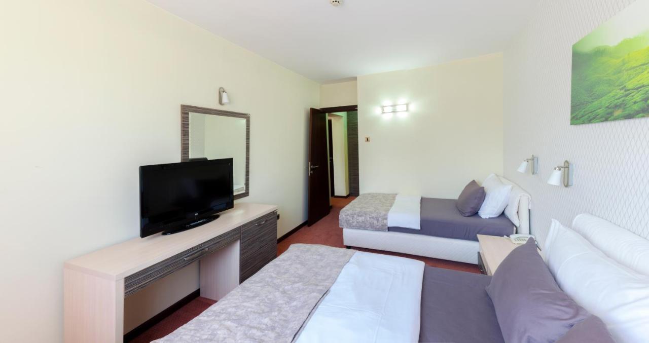 Hotel Livade Τσάτσακ Εξωτερικό φωτογραφία