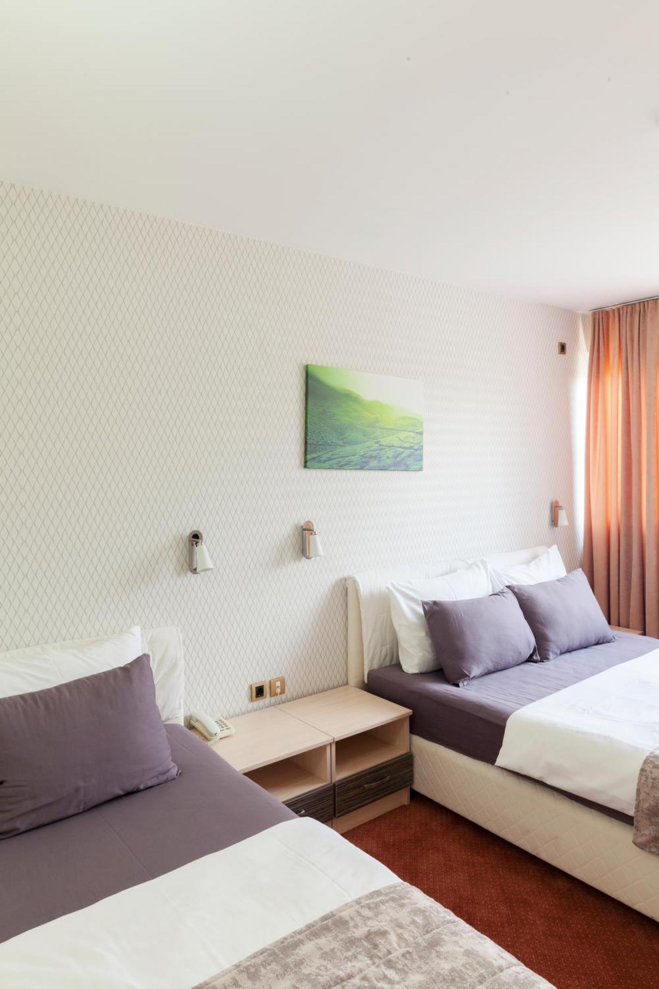 Hotel Livade Τσάτσακ Εξωτερικό φωτογραφία