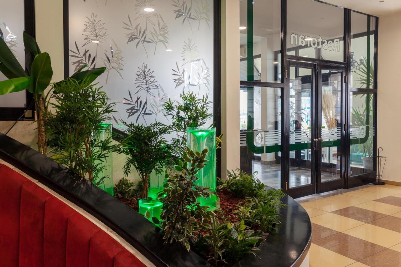 Hotel Livade Τσάτσακ Εξωτερικό φωτογραφία
