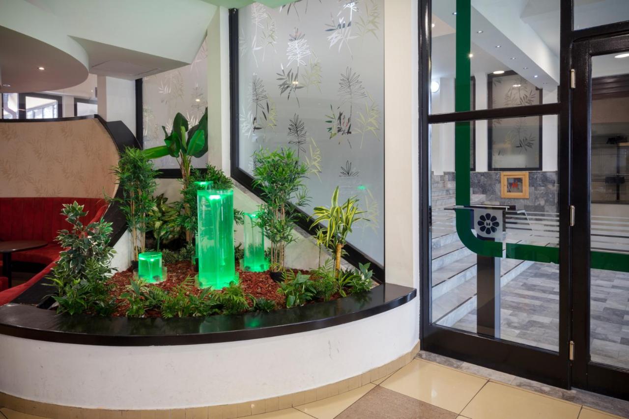 Hotel Livade Τσάτσακ Εξωτερικό φωτογραφία